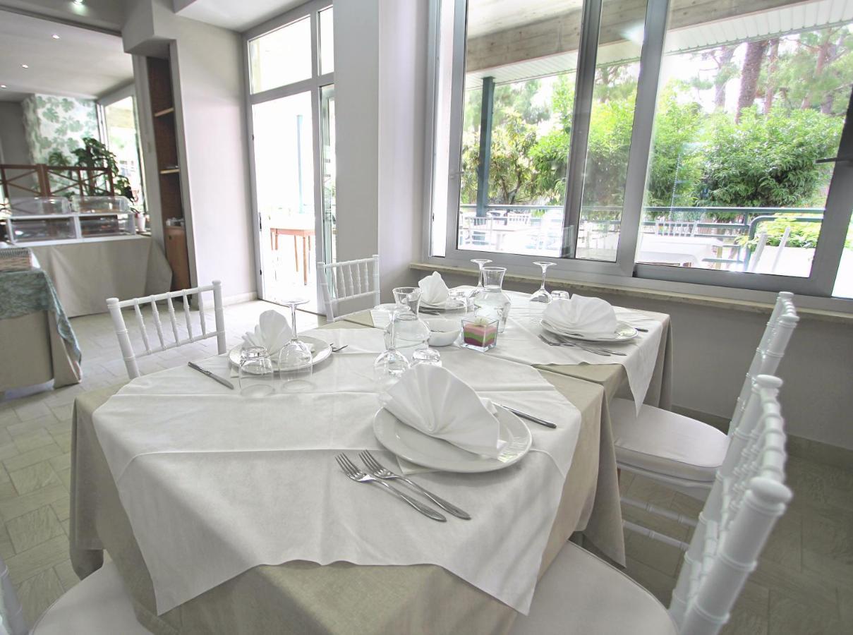 Hotel Pineta San Benedetto del Tronto Ngoại thất bức ảnh