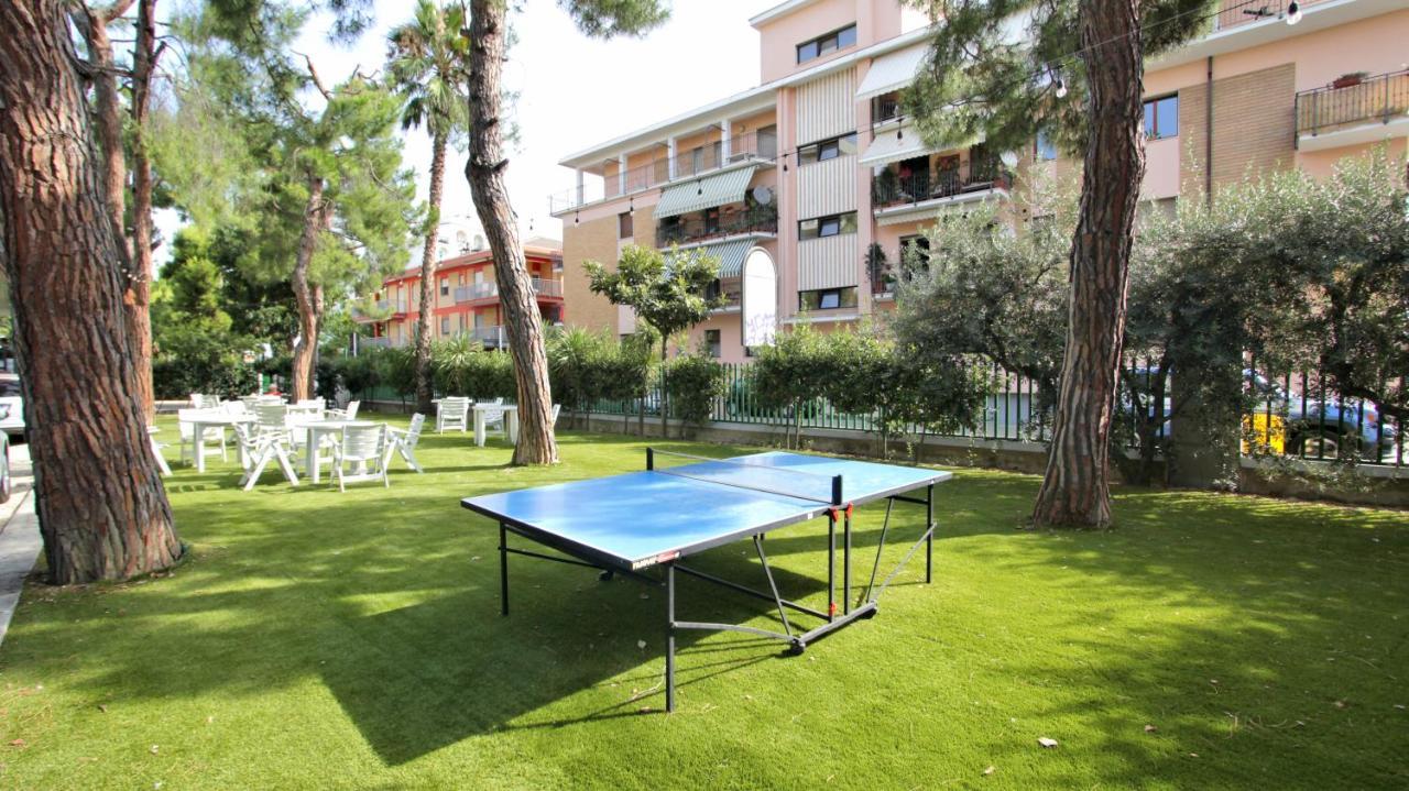Hotel Pineta San Benedetto del Tronto Ngoại thất bức ảnh