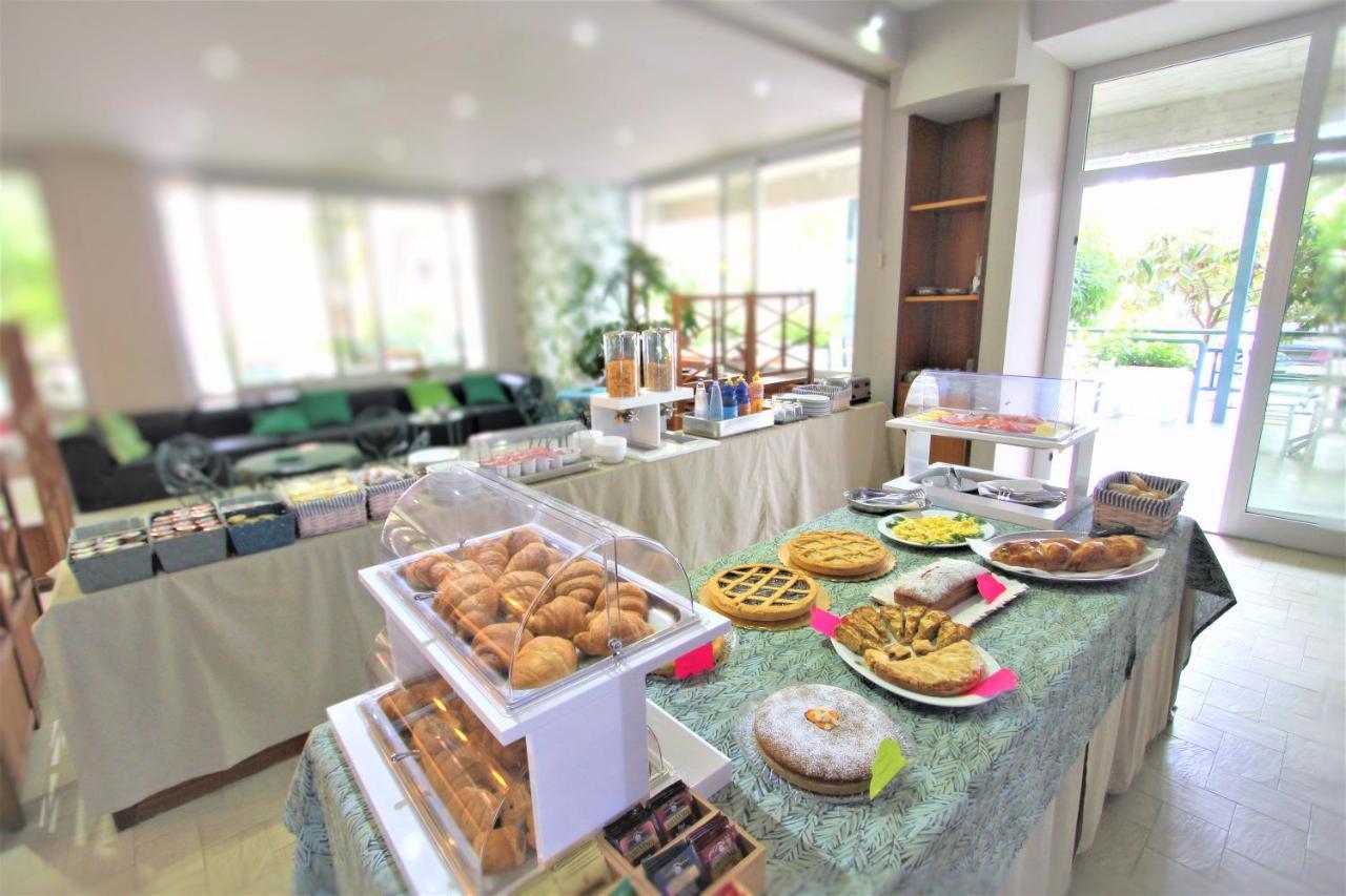 Hotel Pineta San Benedetto del Tronto Ngoại thất bức ảnh